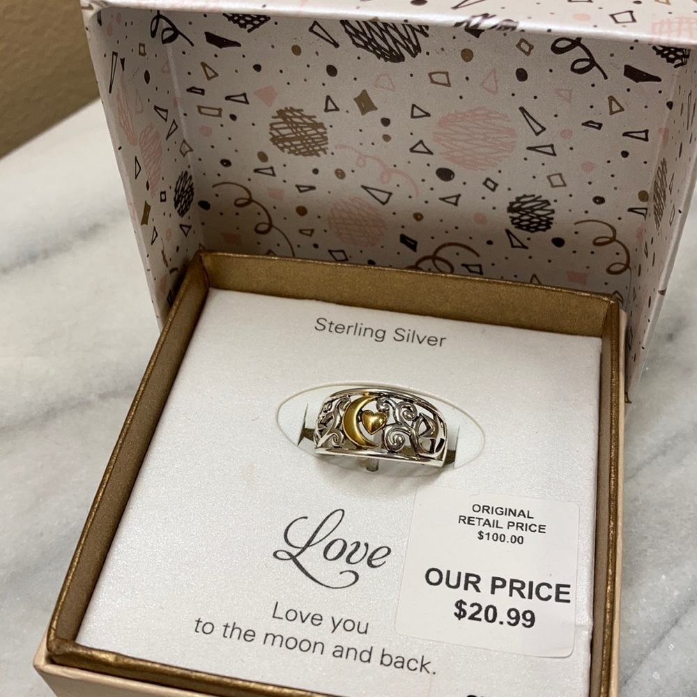 Women’s Size 9 Sterling Silver Ring